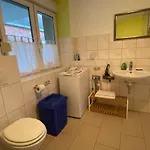 アパート Grosszuegige Mit Schreibtischarbeitsplatz In Genthin Ot *